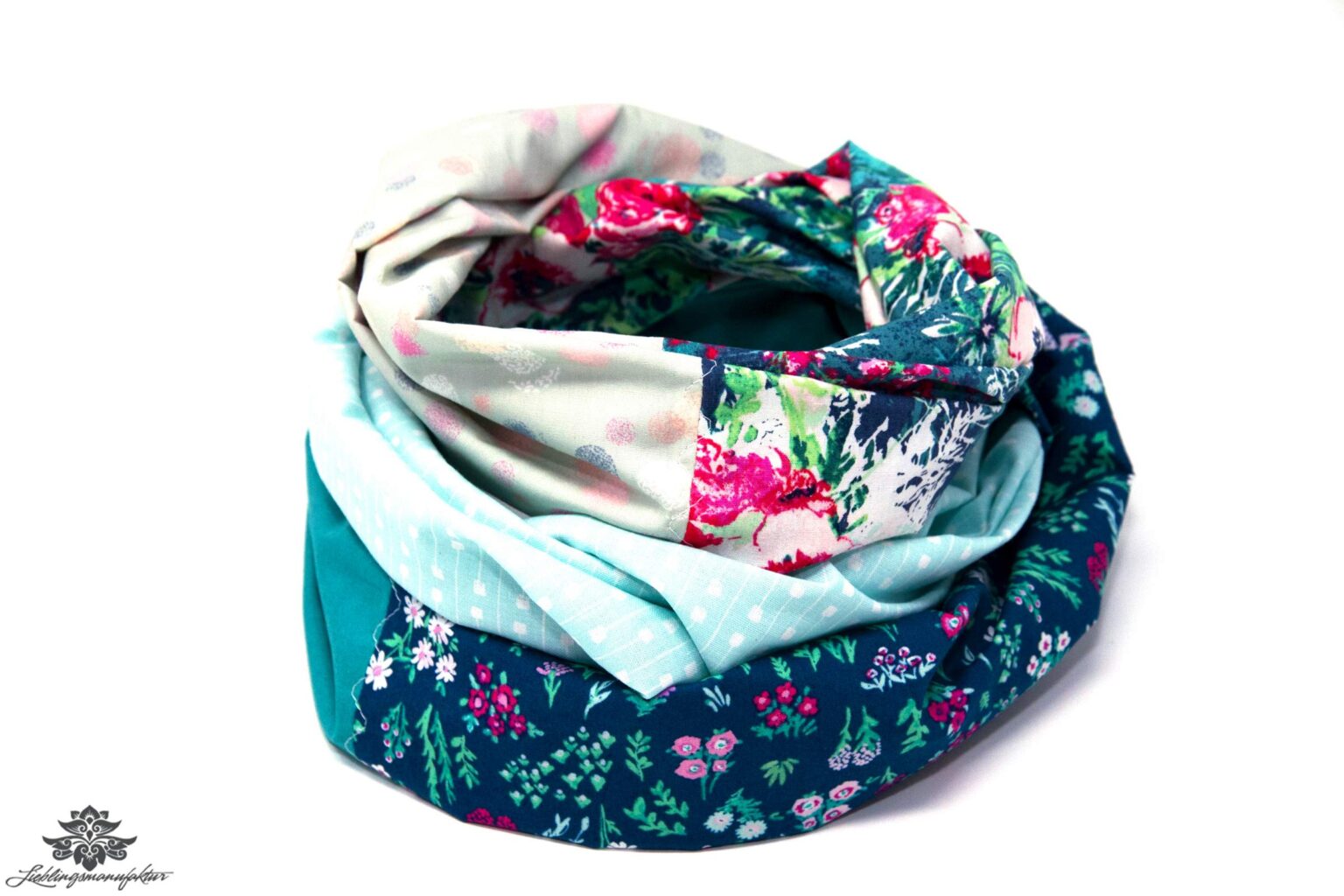 Loop-Schal aus recyceltem Polyester mit Fellmuster main image 0