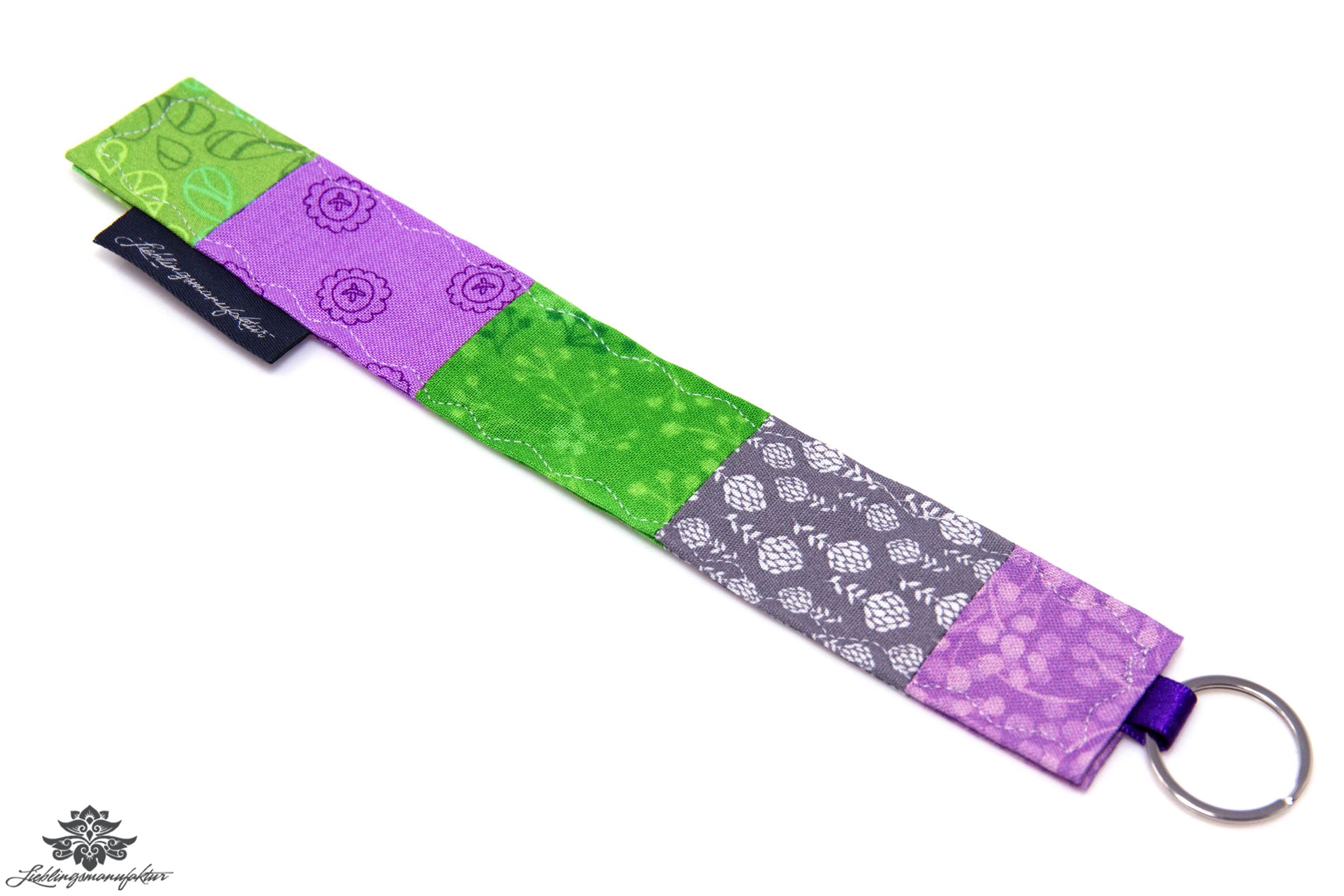 Patchwork Schlüsselanhänger lila grün