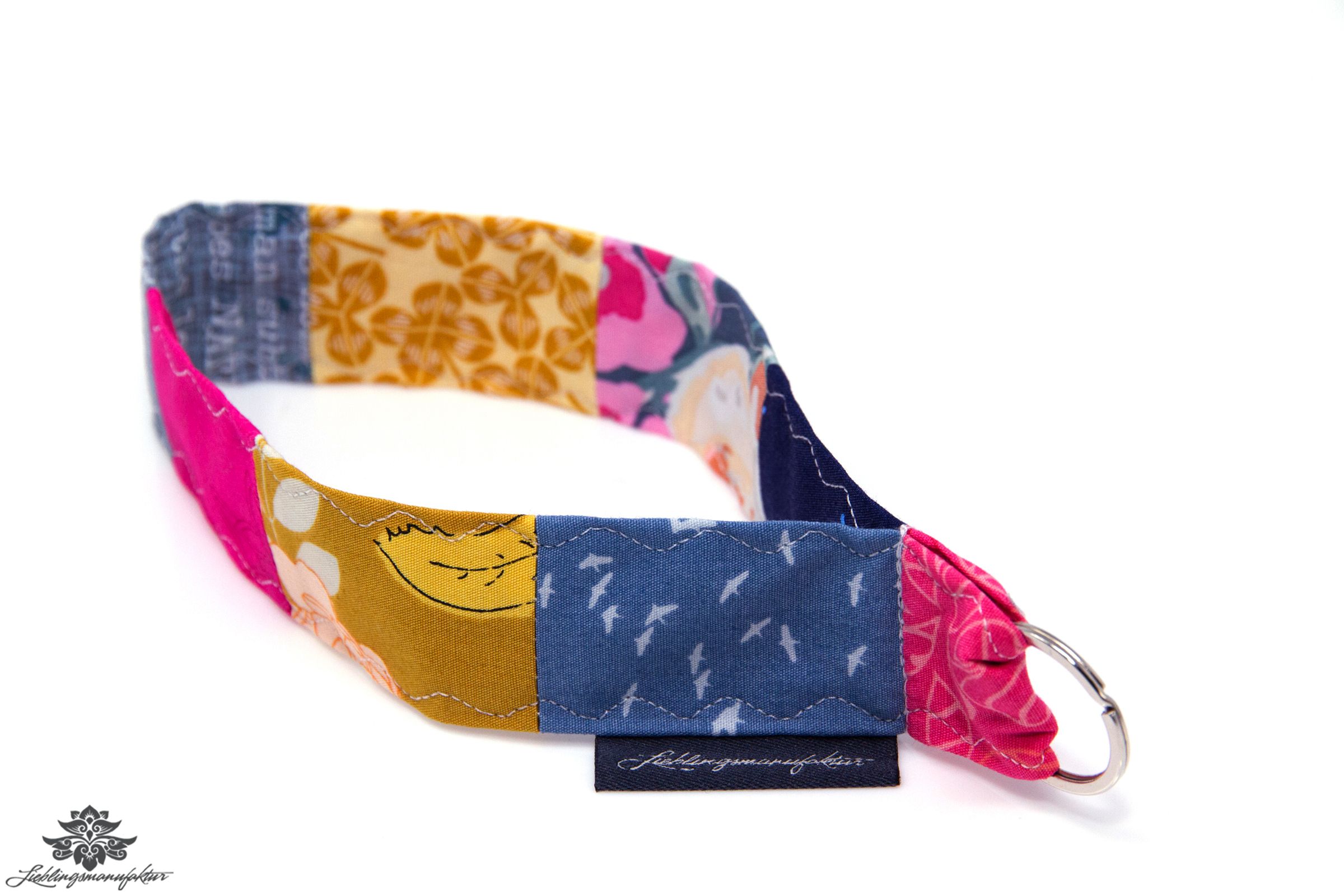 Buntes kurzes Schlüsselband